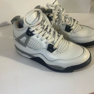 Nike Air Jordan 4 Retro size 2 youth